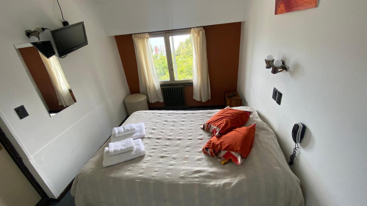 Hospedaje Los Alpes San Carlos de Bariloche Ngoại thất bức ảnh